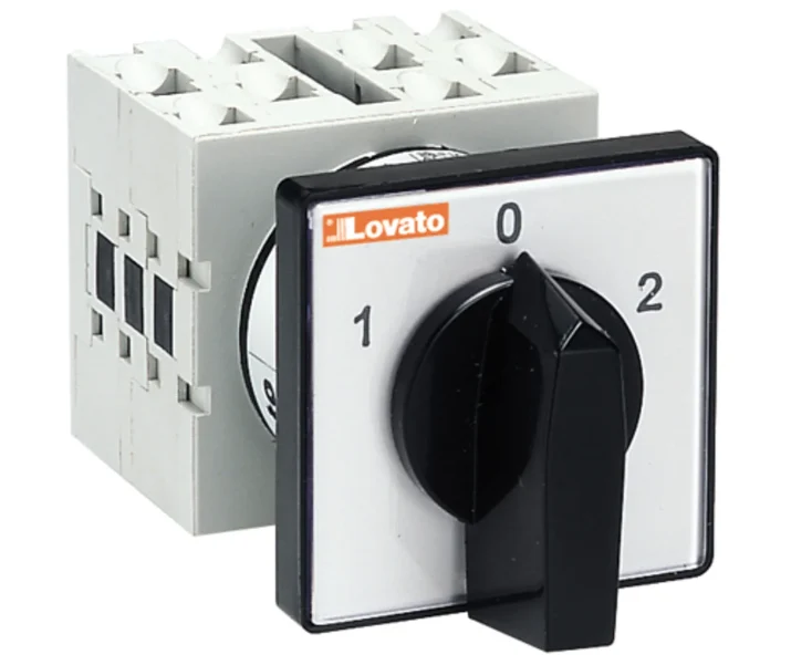 Commutatore a Camme Lovato GX 2P 16A Maniglia Nera Montaggio Frontale 48x48 – GX1652U