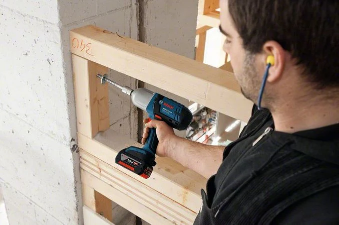 Avvitatore ad impulsi GDS 18 V-LI HT a batteria Bosch Professional
