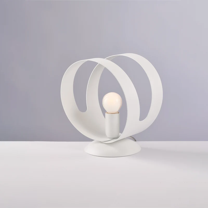 Lumetto in ferro laccato bianco con fascia tagliata a laser 1 luce H.22 - Ø19