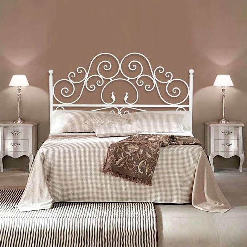 Letto matrimoniale con testiera in ferro bianco con contenitore 170x202xh.135 cm