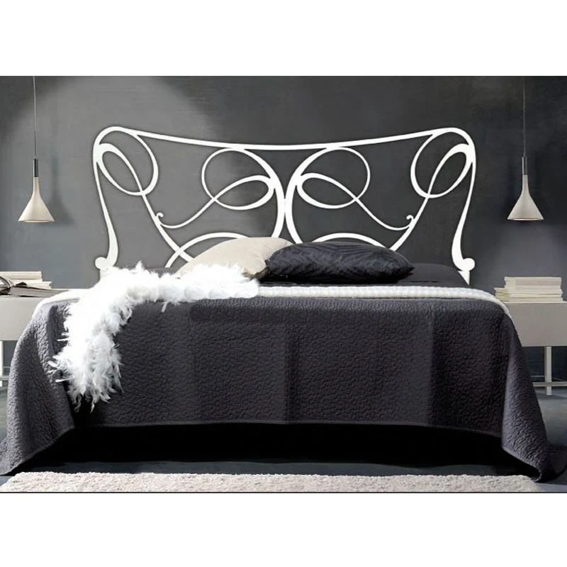 Letto matrimoniale con testiera in ferro bianco e contenitore 170x200xh.130 cm
