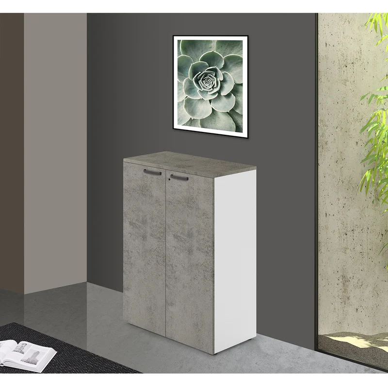 Mobile da ufficio due ripiani ante con serratura colore Cemento H129x90x45cm