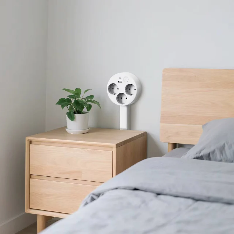 Presa Elettrica Intelligente Allungabile con USB e Design Elegante
